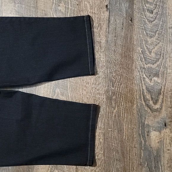 Like New Capri style jeans siz 14 made by D/C faded look mid leg Savvy dark blue - Picture 11 of 16